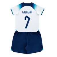 Camiseta Inglaterra Jack Grealish #7 Primera Equipación para niños Mundial 2022 manga corta (+ pantalones cortos)
